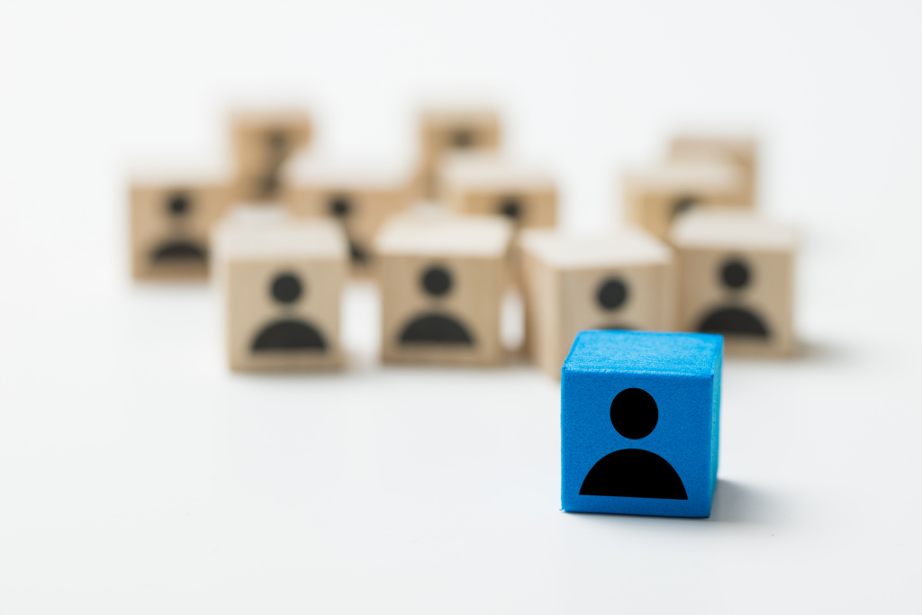 leadership-concept-using-blue-people-icon-cube-among-other-cubes.jpg